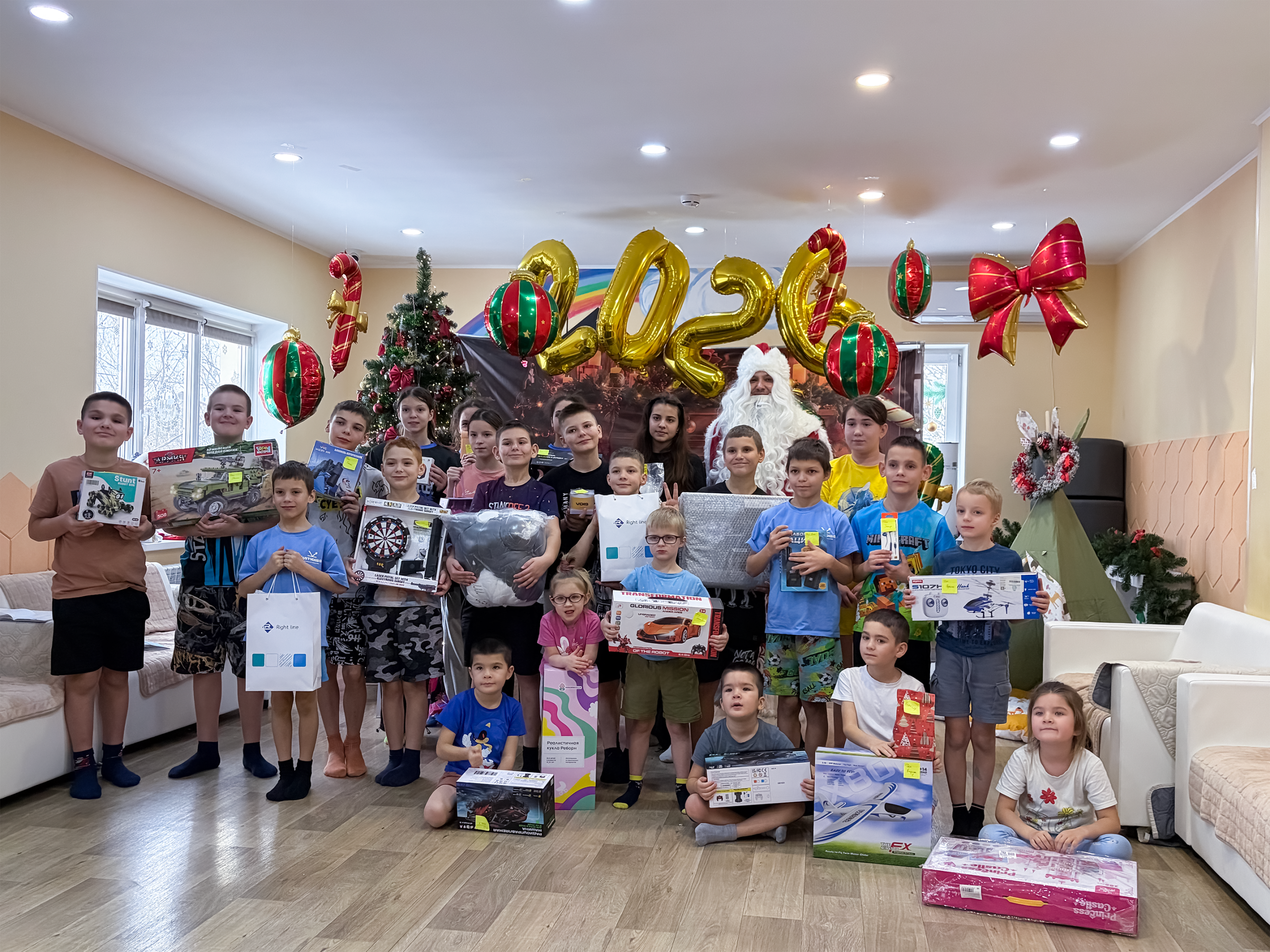 Right line поддержала детский дом «Родной дом» в преддверии Нового года